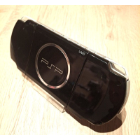 PSP 3004  Complete Set  + 32gb game card met TOP-games