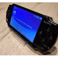 PSP 2004  Complete Set  + 32GB SD card met Topgames