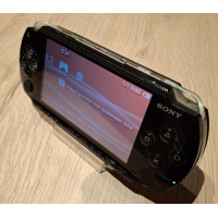 PSP 1004  Complete Set  + 32gb game card met TOP-games