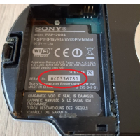 PSP 2004  incl. doos matching numbers!! Complete Set  + 32GB SD card met Topgames