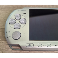 PSP 3004  Complete Set  + 32gb game card met TOP-games