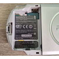 PSP 3004  Complete Set  + 32gb game card met TOP-games