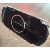 PSP 3004  Complete Set  + 32gb game card met TOP-games