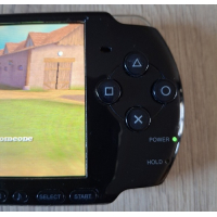 PSP 3004  Complete Set  + 32gb game card met TOP-games