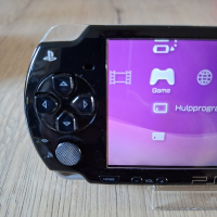PSP 2004  zwart + 10 games naar keuze.
