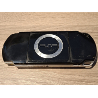 PSP 2004 zwart + autolader en 20 games 