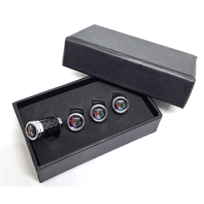 Ventieldopjes carbon Alfa Romeo in cadeau-verpakking.