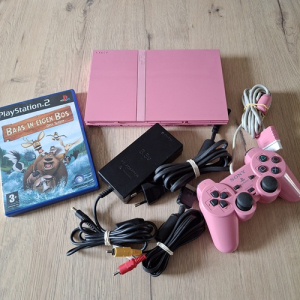 PS2 roze uitvoering complete set 8MB + game PS2 roze uitvoering complete set 8MB + game