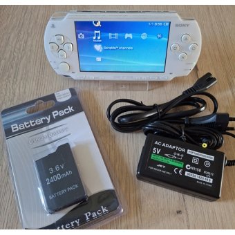 PSP 1004 wit Complete Set  Nette staat  + 100 games