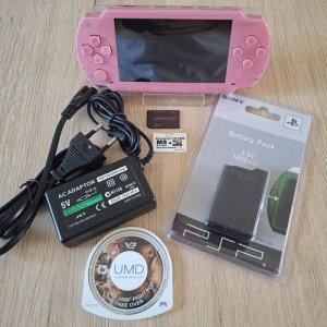 PSP 1004 roze | Complete Set | Nieuwstaat | + game PSP 1004 roze | Complete Set | Nieuwstaat | + game