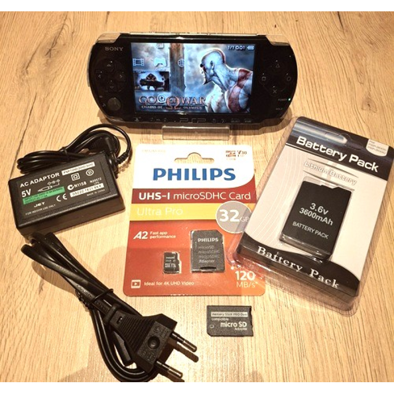 PSP 3004  Complete Set  + 32gb game card met TOP-games
