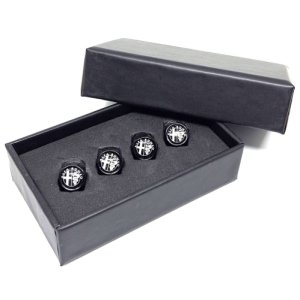 Ventieldopjes zwart Alfa Romeo in cadeau-verpakking.